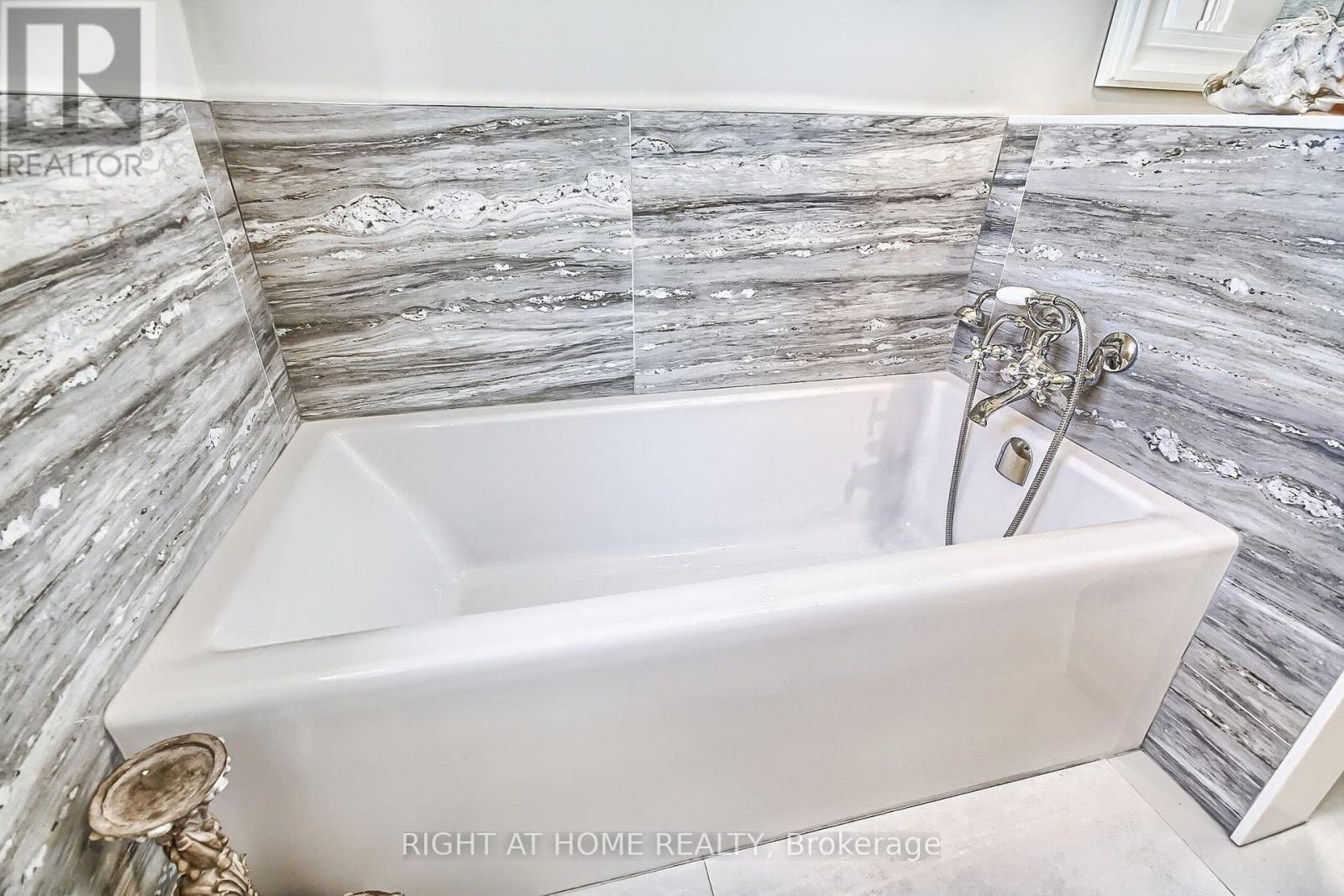 26 Beach Road, Kawartha Lakes, Ontario  K0M 2C0 - Photo 33 - X13778674