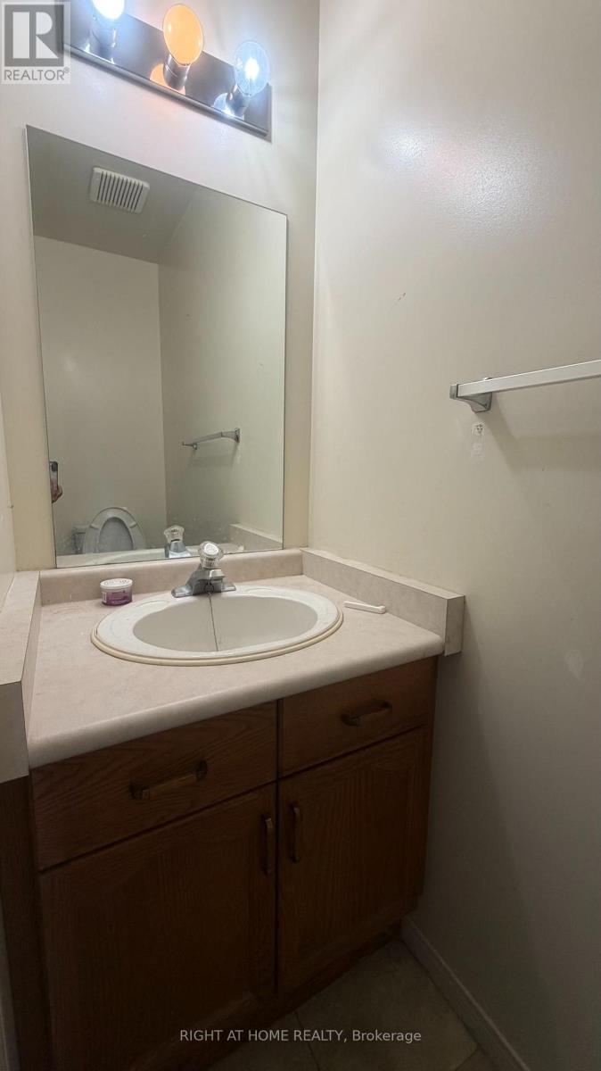 271 Fleming Drive, London East, Ontario  N5V 4Y8 - Photo 7 - X13771720