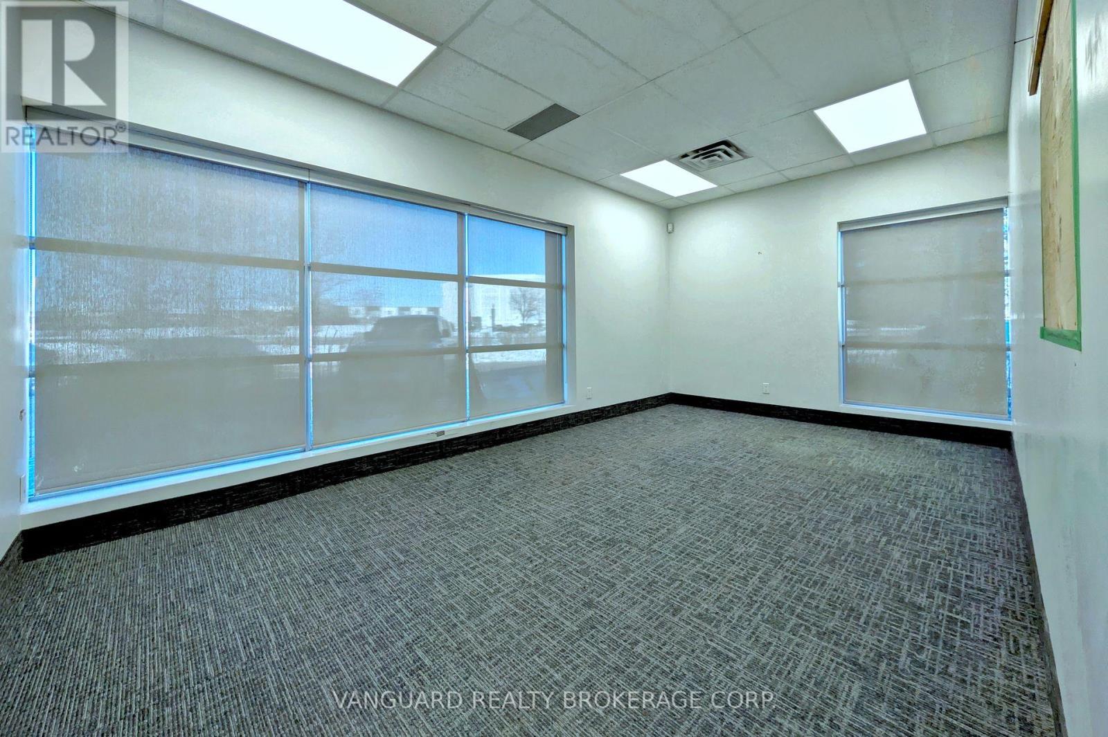 5155 Spectrum Way, Mississauga, Ontario  L4W 5A5 - Photo 11 - W12571380