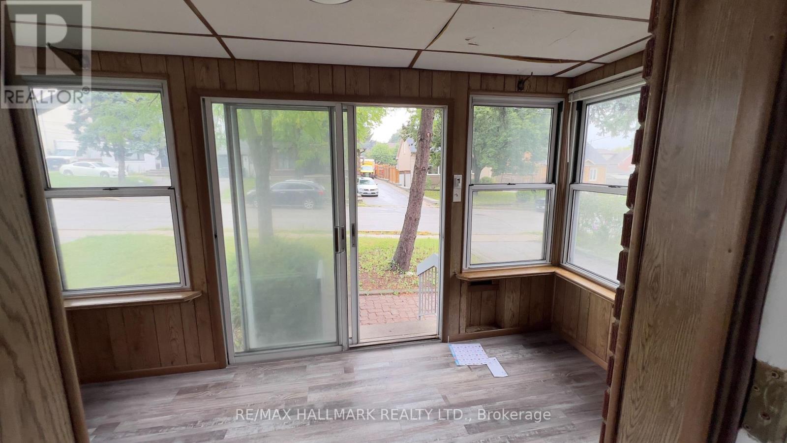 10 Adele Avenue, Toronto, Ontario  M3L 1J1 - Photo 12 - W13731144