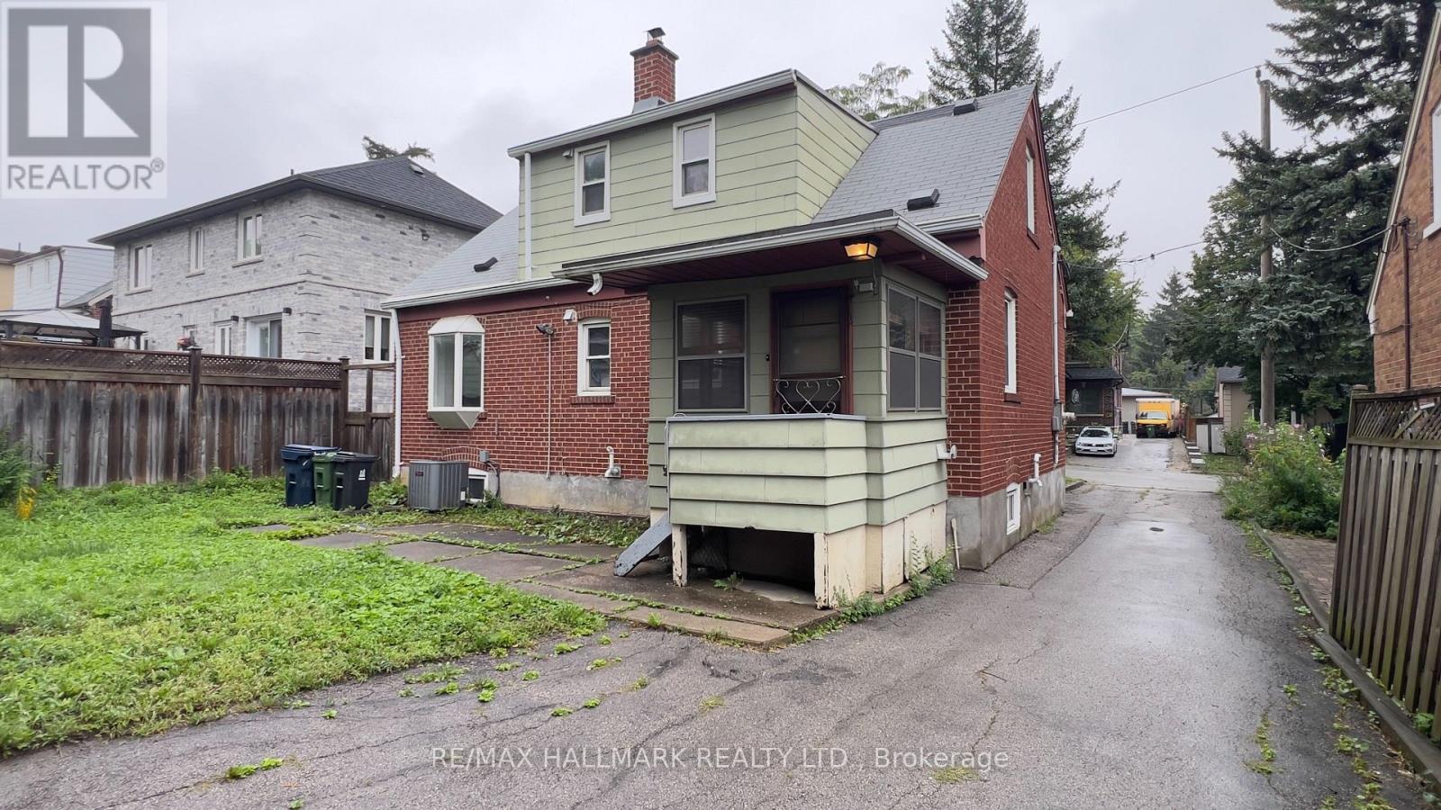 10 Adele Avenue, Toronto, Ontario  M3L 1J1 - Photo 13 - W13731144