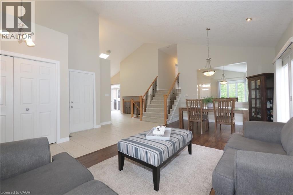 559 Springwater Drive, Waterloo, Ontario  N2V 2K6 - Photo 11 - 40859976