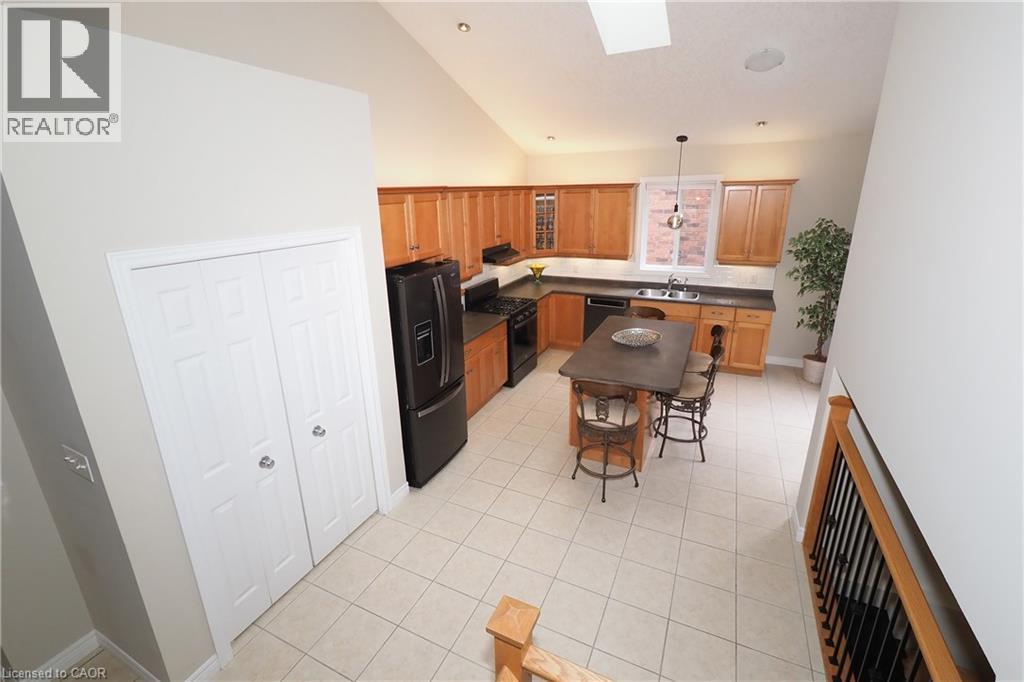 559 Springwater Drive, Waterloo, Ontario  N2V 2K6 - Photo 18 - 40859976