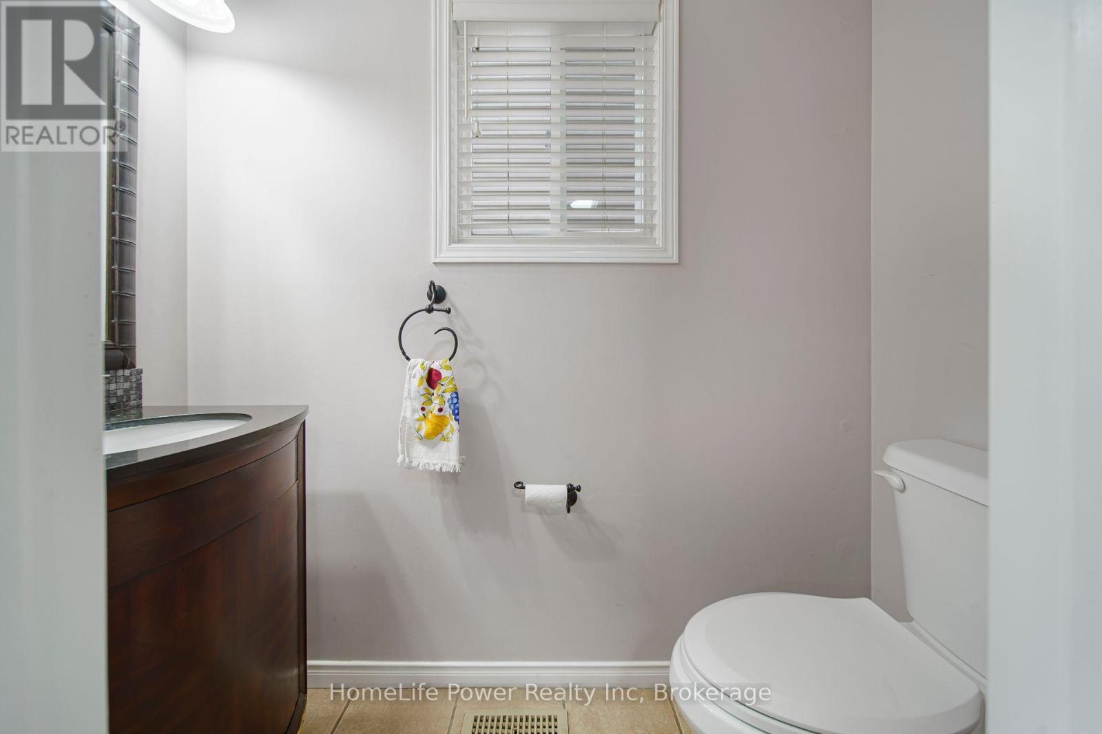 765 Brandenburg Boulevard, Waterloo, Ontario  N2T 2W9 - Photo 8 - X13778788