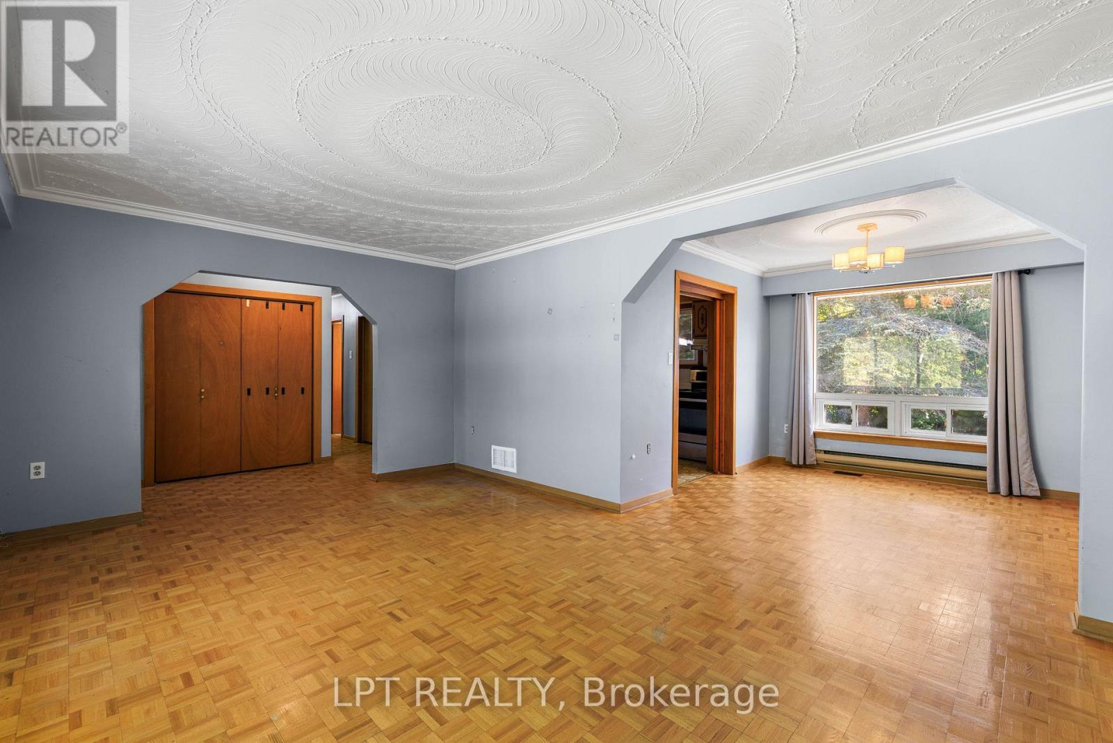 61 Edith Street, Georgina, Ontario  L0E 1L0 - Photo 11 - N13764594