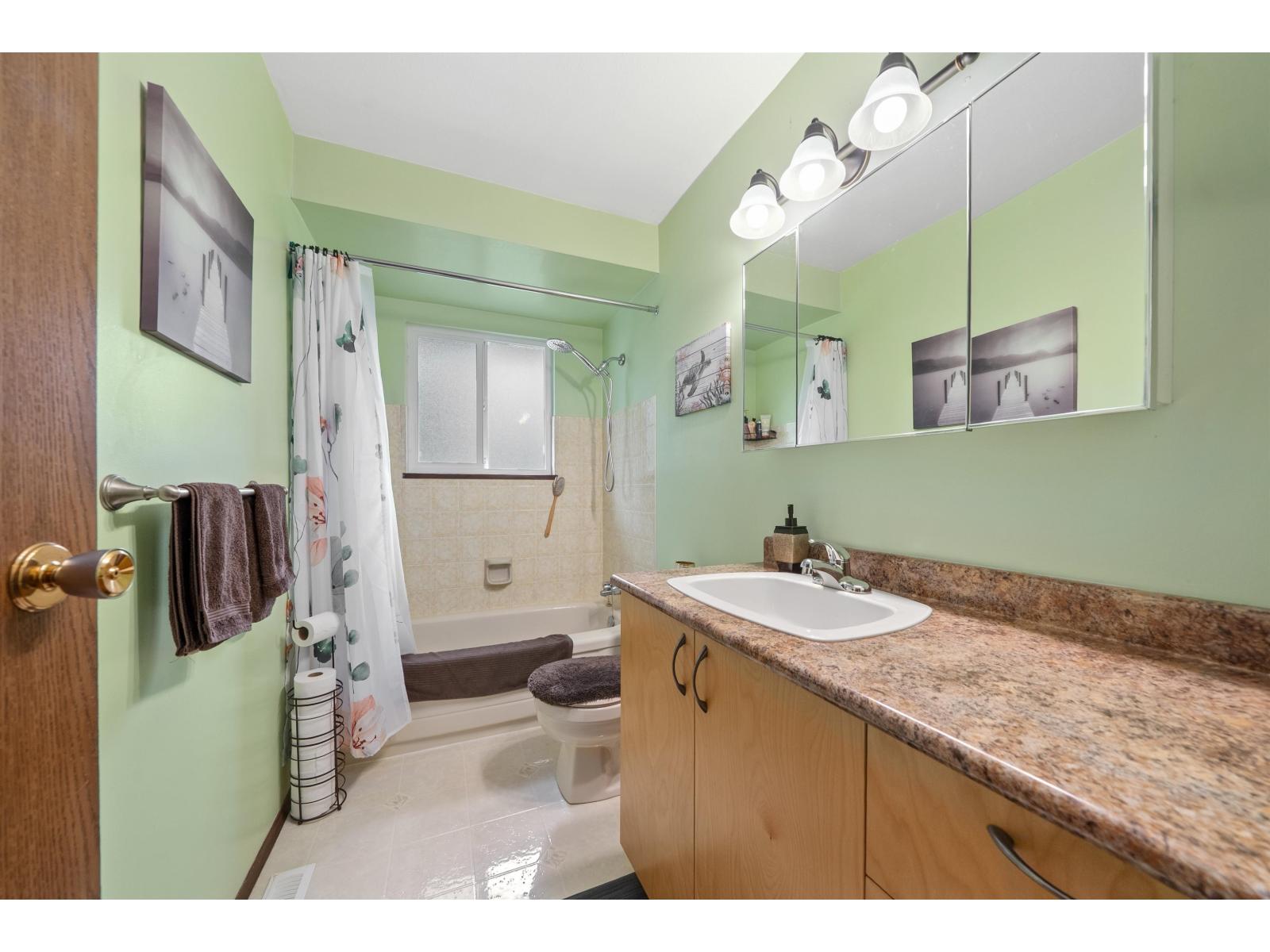 14974 92a Avenue, Surrey, British Columbia  V3R 7A5 - Photo 13 - R3164812