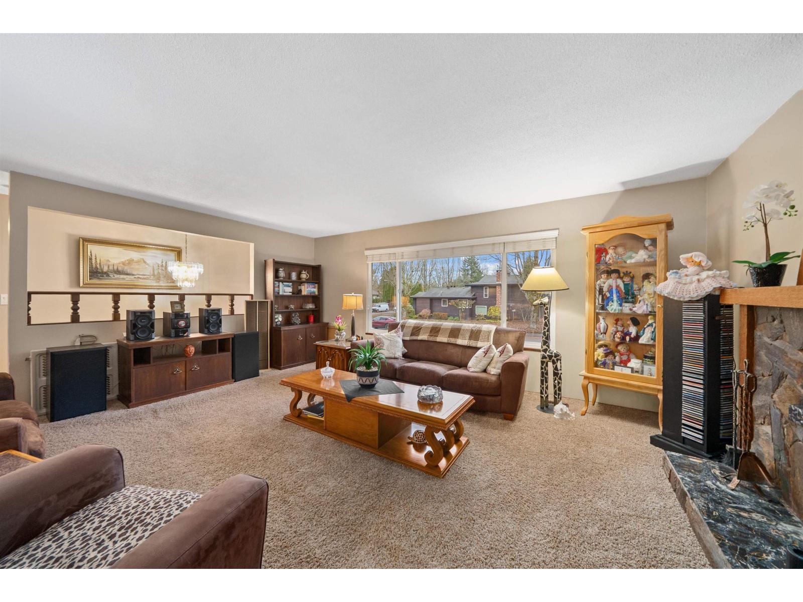 14974 92a Avenue, Surrey, British Columbia  V3R 7A5 - Photo 4 - R3164812