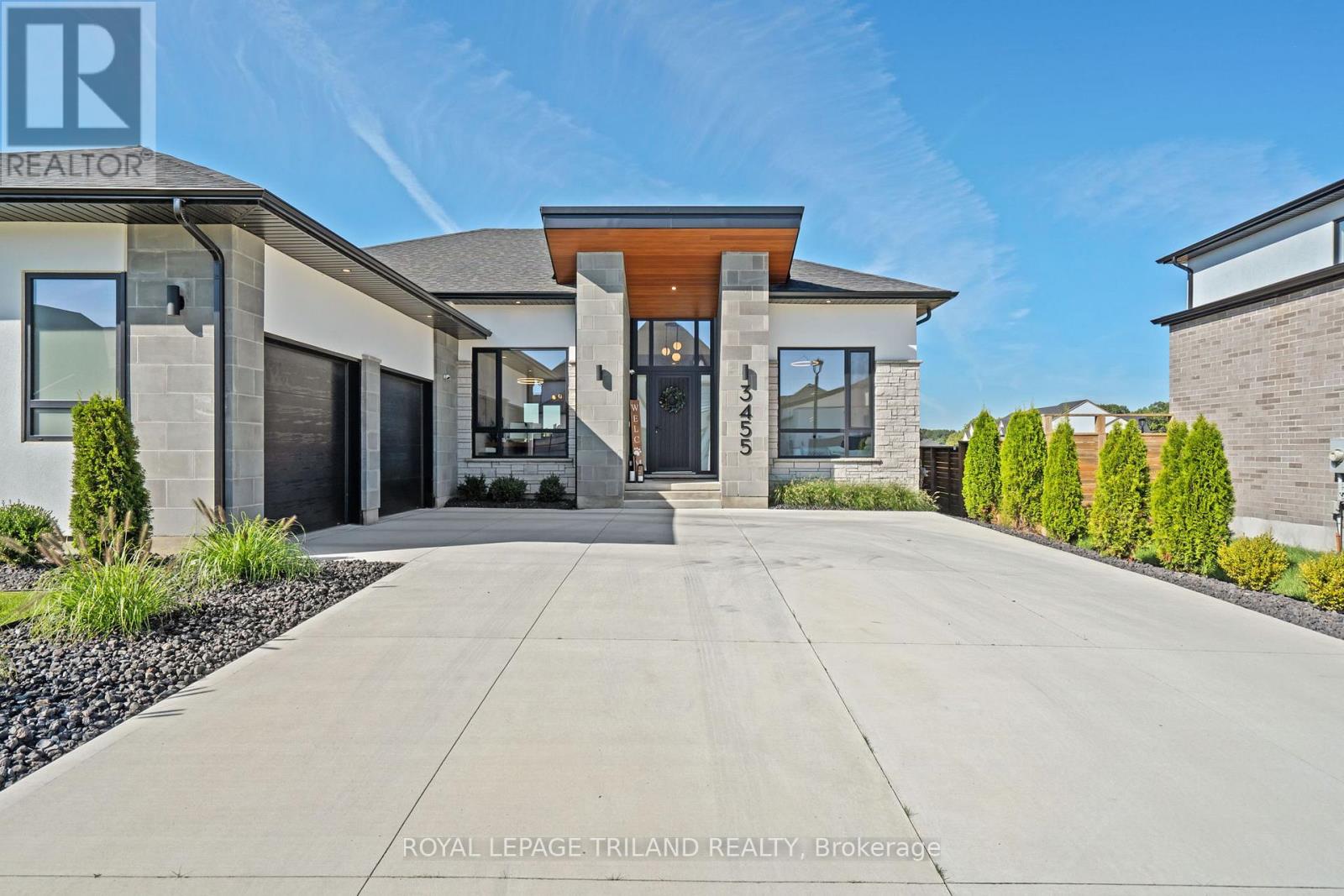 3455 Grand Oak Crossing, London South, Ontario  N6P 0G7 - Photo 2 - X13778912