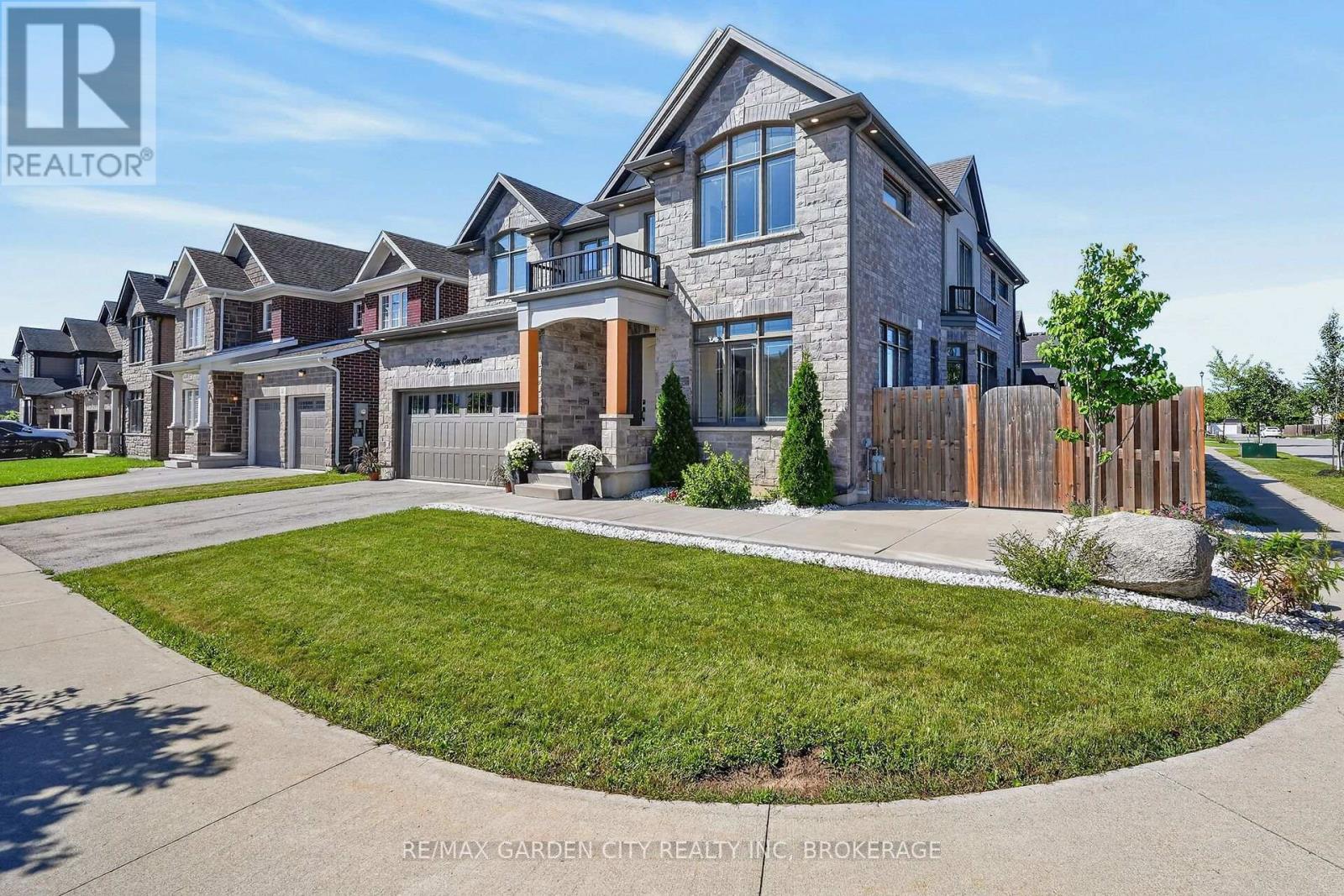 57 Bergenstein Cres Crescent, Pelham, Ontario  L0S 0A1 - Photo 3 - X13778934