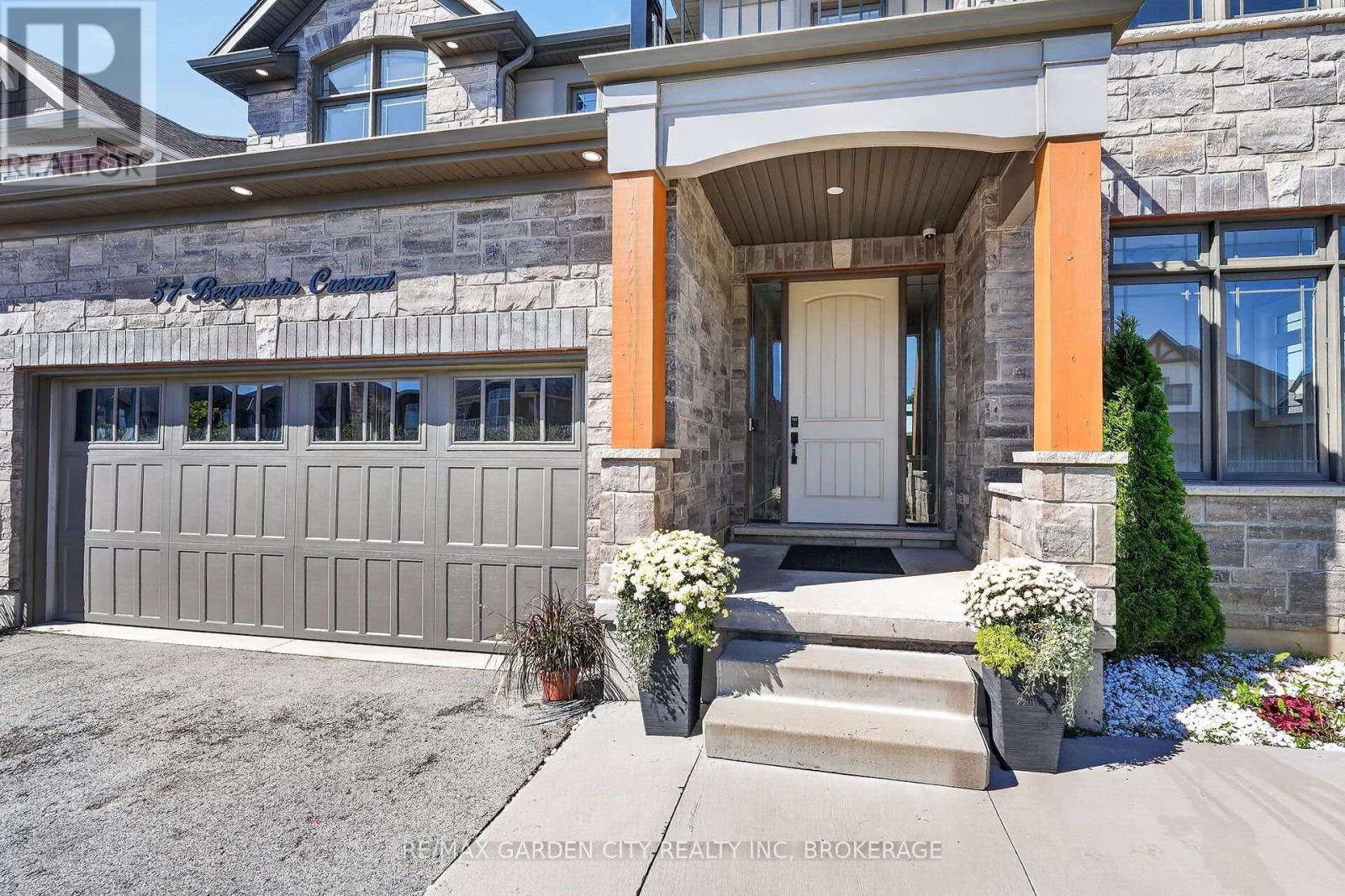 57 Bergenstein Cres Crescent, Pelham, Ontario  L0S 0A1 - Photo 4 - X13778934