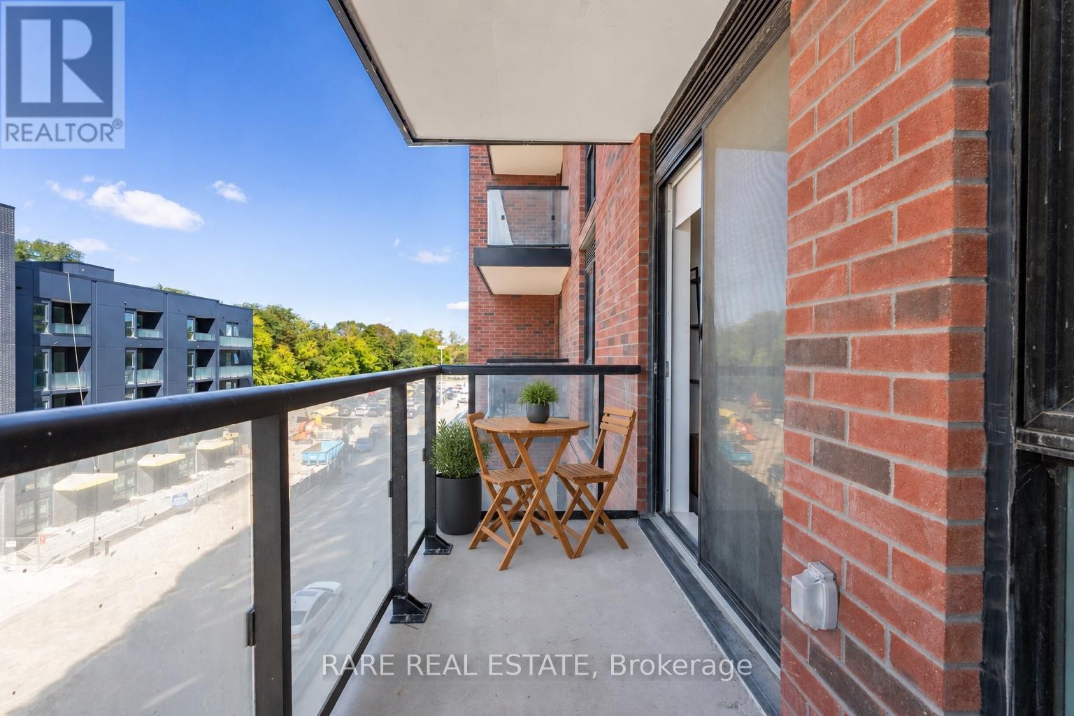 410 - 185 Alberta Avenue, Toronto, Ontario  M6C 0A5 - Photo 13 - C13778810