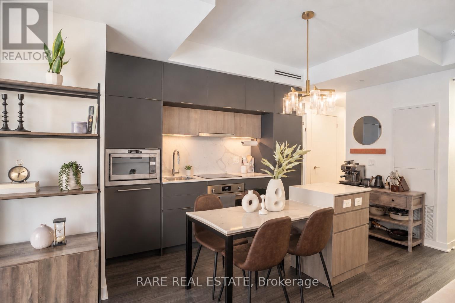 410 - 185 Alberta Avenue, Toronto, Ontario  M6C 0A5 - Photo 2 - C13778810