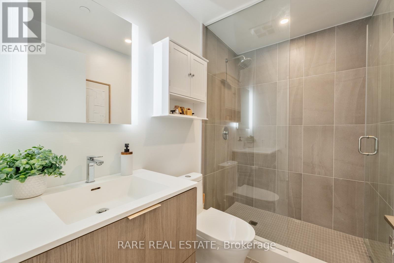 410 - 185 Alberta Avenue, Toronto, Ontario  M6C 0A5 - Photo 8 - C13778810