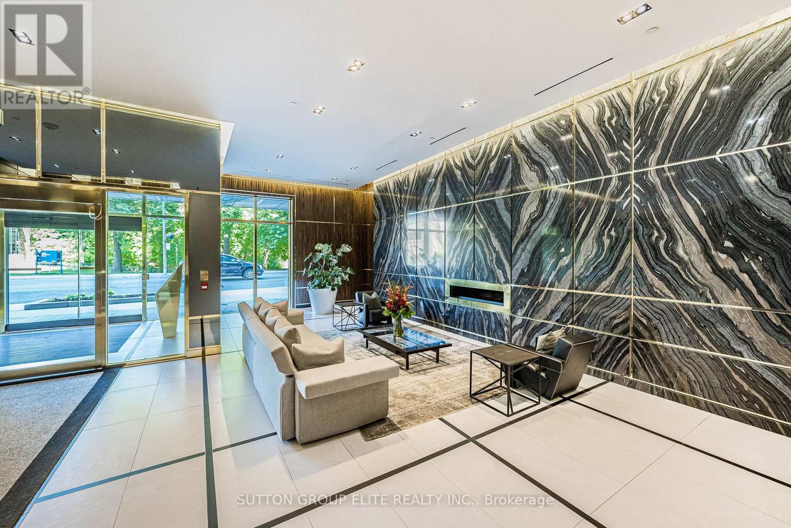 814 - 3018 Yonge Street, Toronto, Ontario  M4N 0A5 - Photo 3 - C13778836