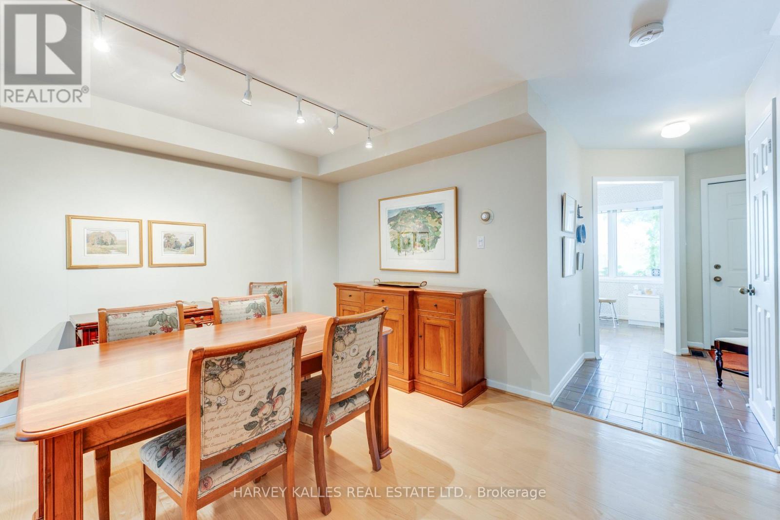 45 Melgund Road, Toronto, Ontario  M5R 2A1 - Photo 14 - C13778878