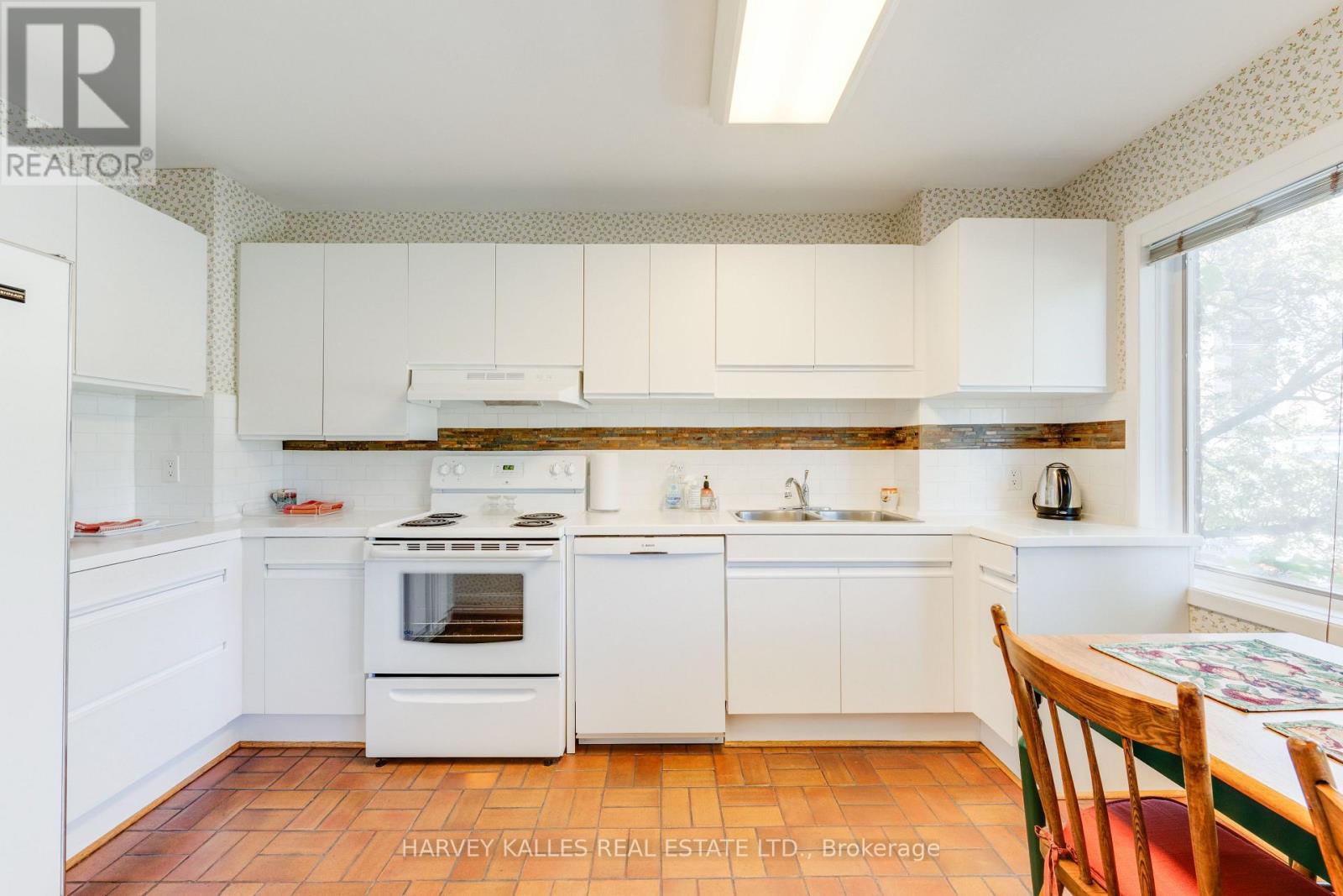 45 Melgund Road, Toronto, Ontario  M5R 2A1 - Photo 21 - C13778878