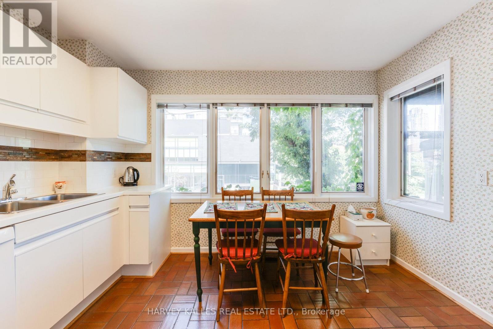 45 Melgund Road, Toronto, Ontario  M5R 2A1 - Photo 22 - C13778878