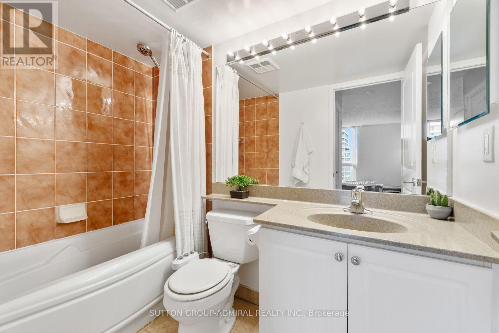 3505 - 4968 Yonge Street, Toronto, Ontario  M2N 7G9 - Photo 17 - C13778882