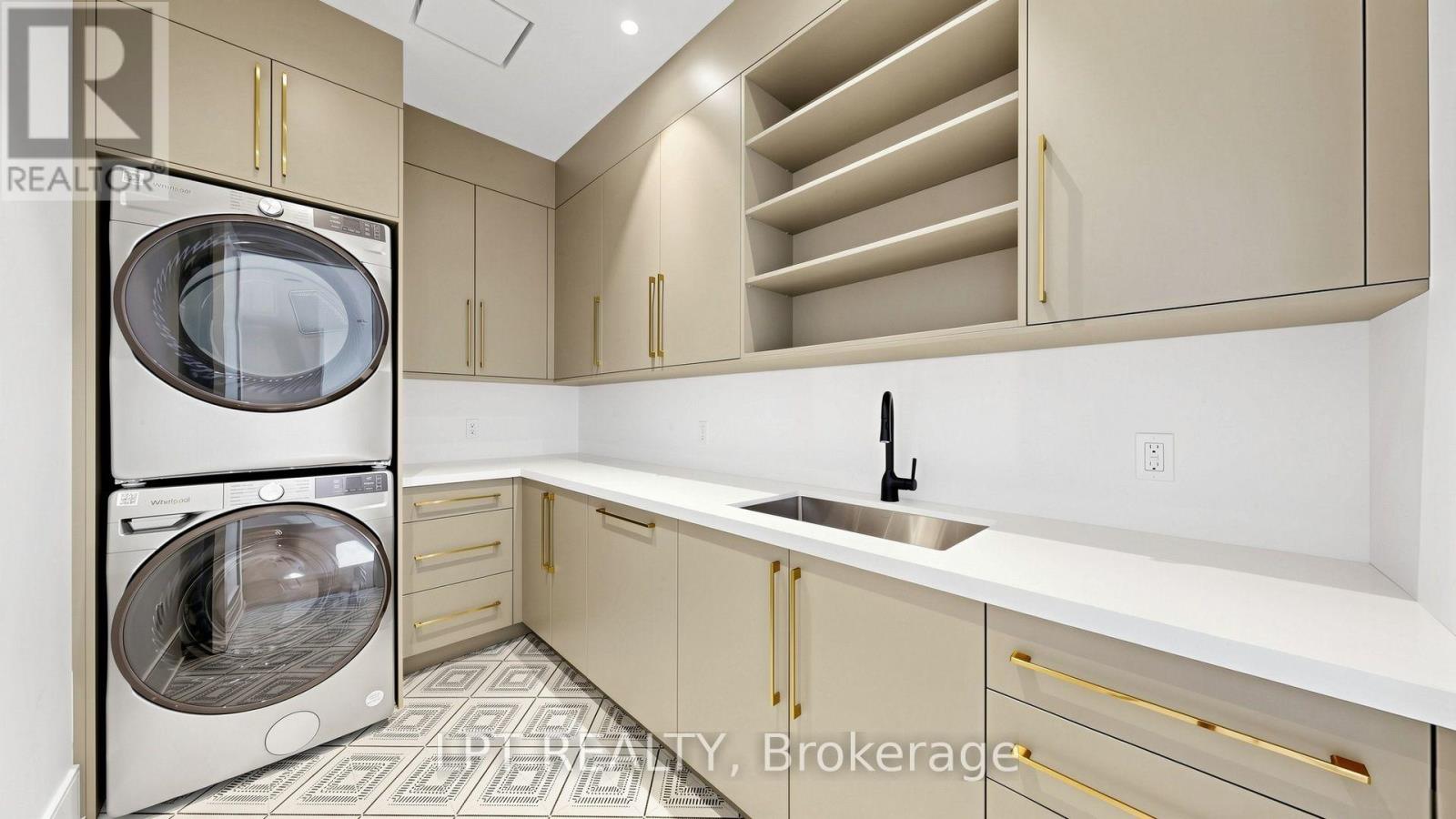 431 Heath Street E, Toronto, Ontario  M4G 1B6 - Photo 25 - C13778884