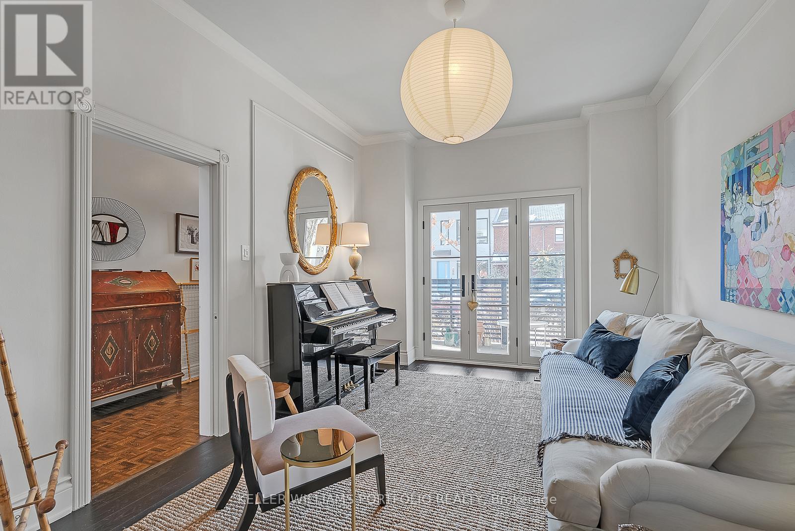 147 Claremont Street, Toronto, Ontario  M6J 2M7 - Photo 10 - C13778970