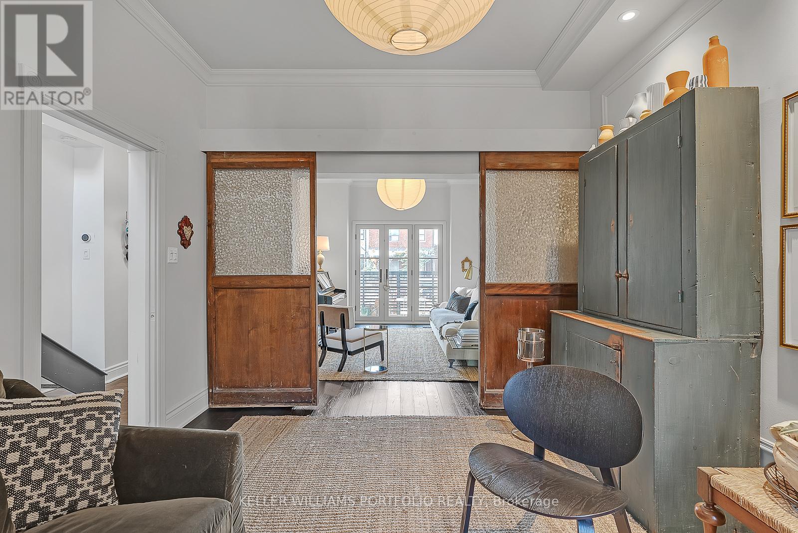 147 Claremont Street, Toronto, Ontario  M6J 2M7 - Photo 13 - C13778970