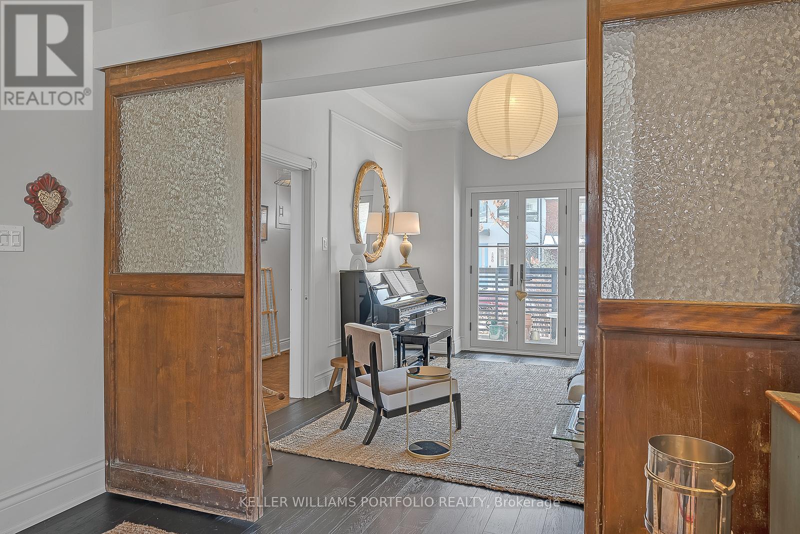 147 Claremont Street, Toronto, Ontario  M6J 2M7 - Photo 14 - C13778970