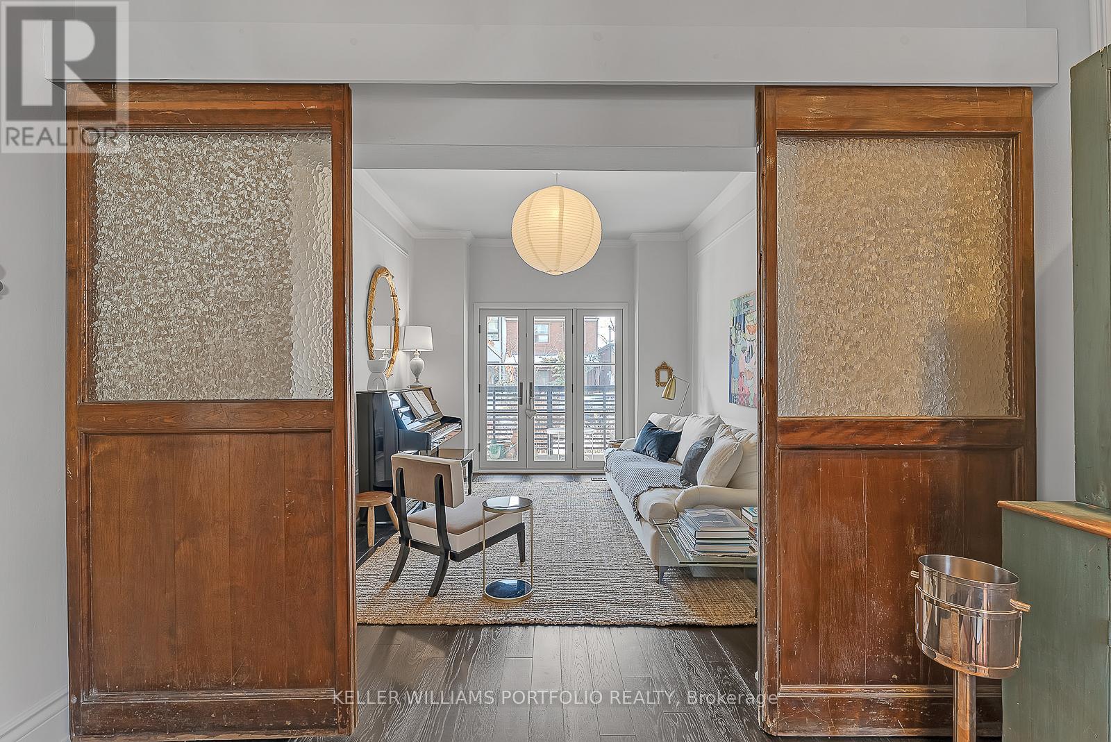 147 Claremont Street, Toronto, Ontario  M6J 2M7 - Photo 15 - C13778970