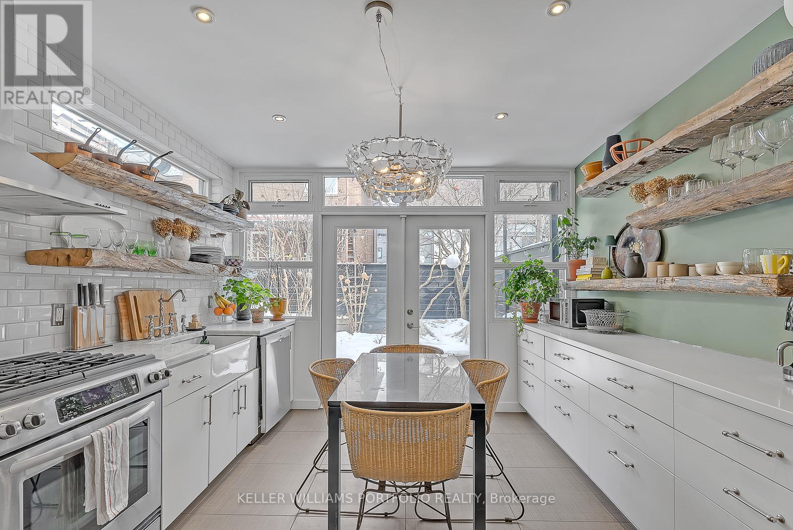 147 Claremont Street, Toronto, Ontario  M6J 2M7 - Photo 17 - C13778970