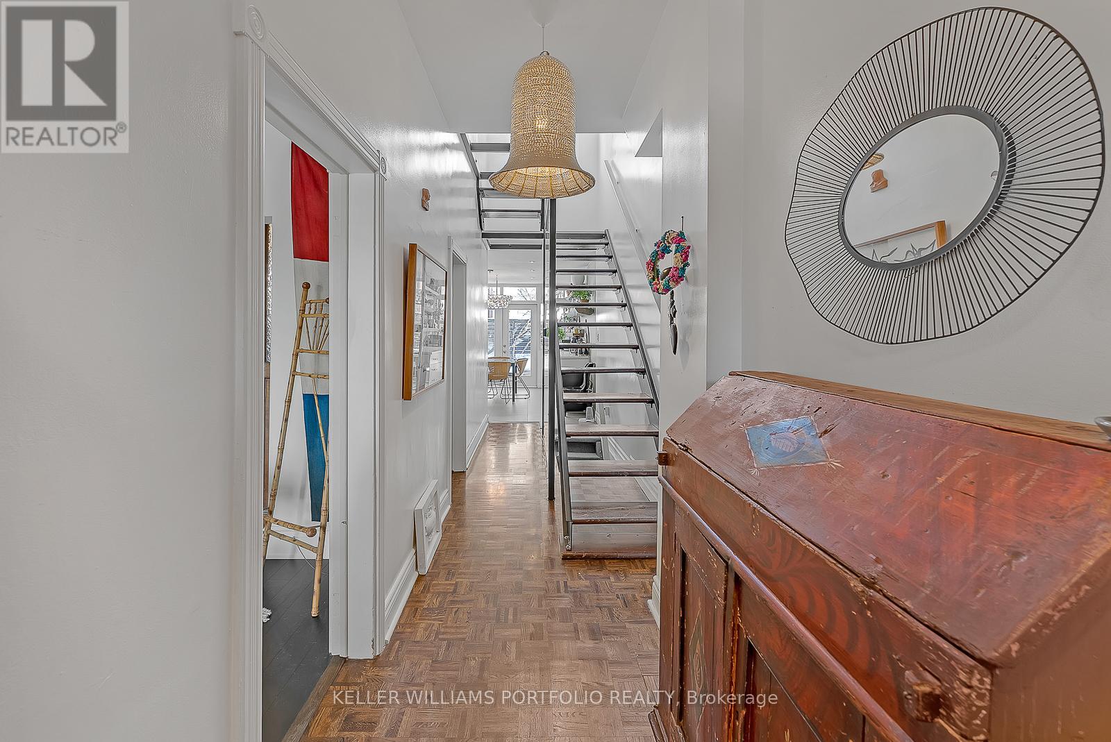 147 Claremont Street, Toronto, Ontario  M6J 2M7 - Photo 5 - C13778970