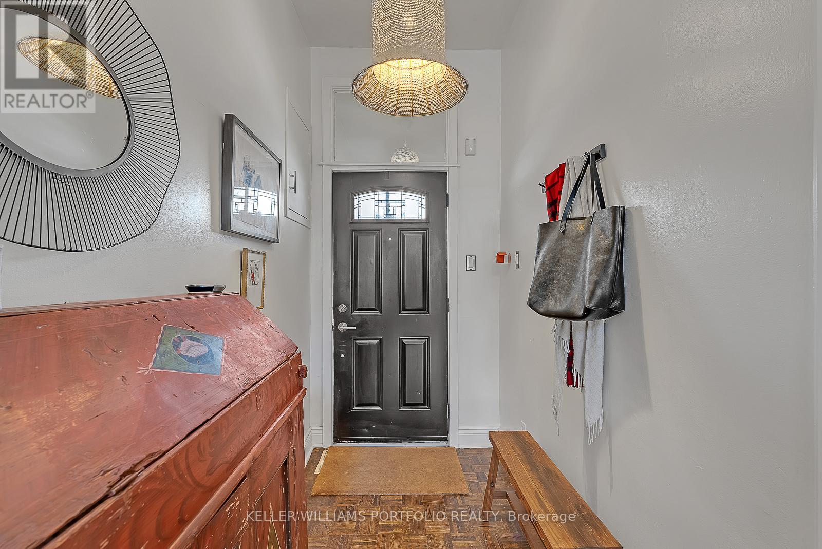 147 Claremont Street, Toronto, Ontario  M6J 2M7 - Photo 6 - C13778970