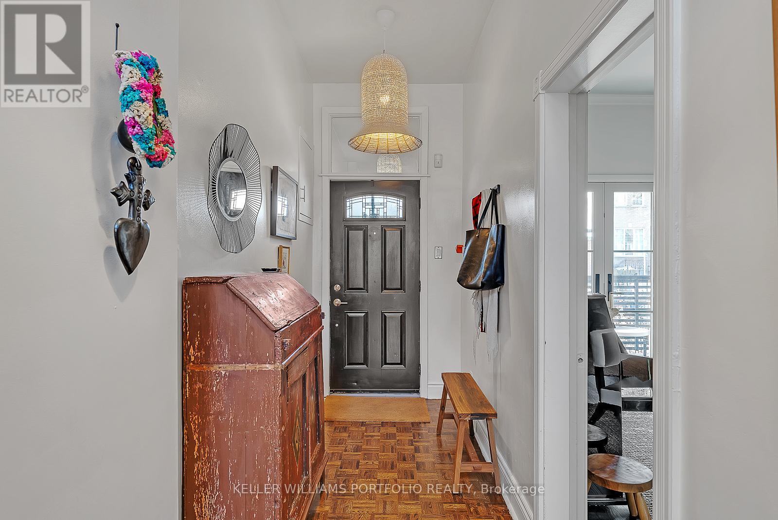 147 Claremont Street, Toronto, Ontario  M6J 2M7 - Photo 7 - C13778970