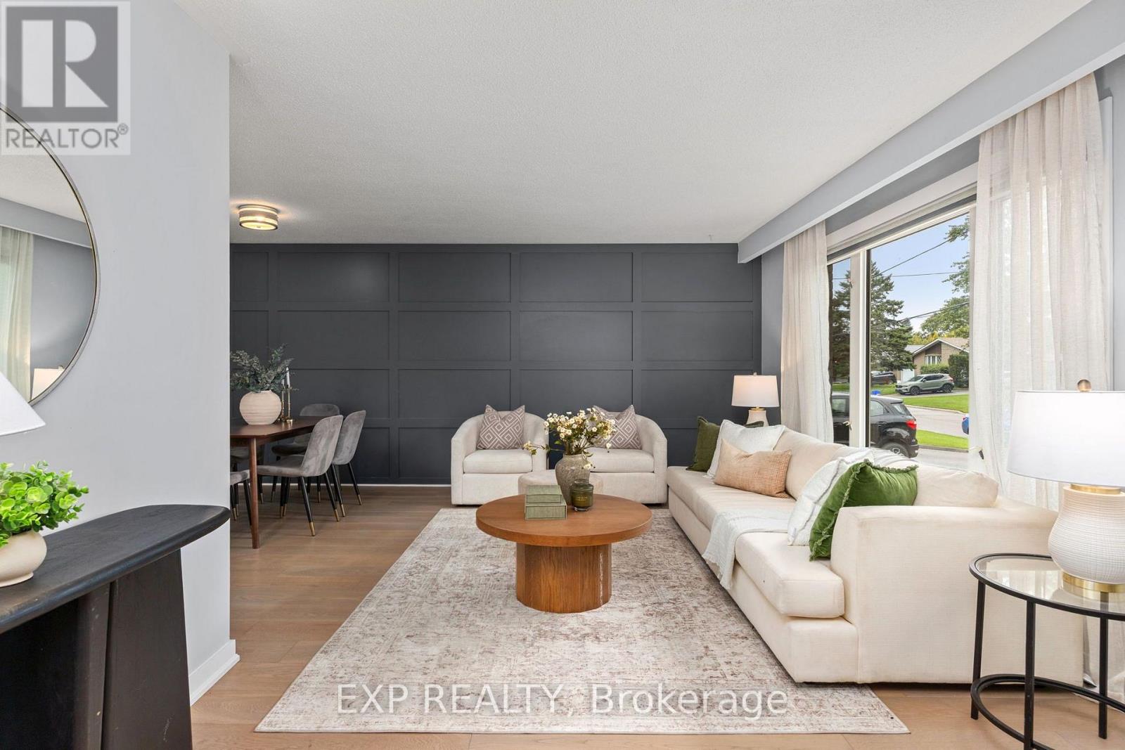 1439 Parkham Crescent, Pickering, Ontario L1W 1B7 - Photo 3 - E13778818