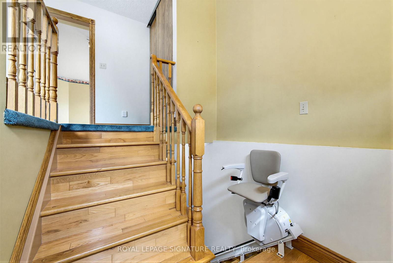20 Mcfeeters Crescent, Clarington, Ontario  L1C 4G5 - Photo 3 - E13778880