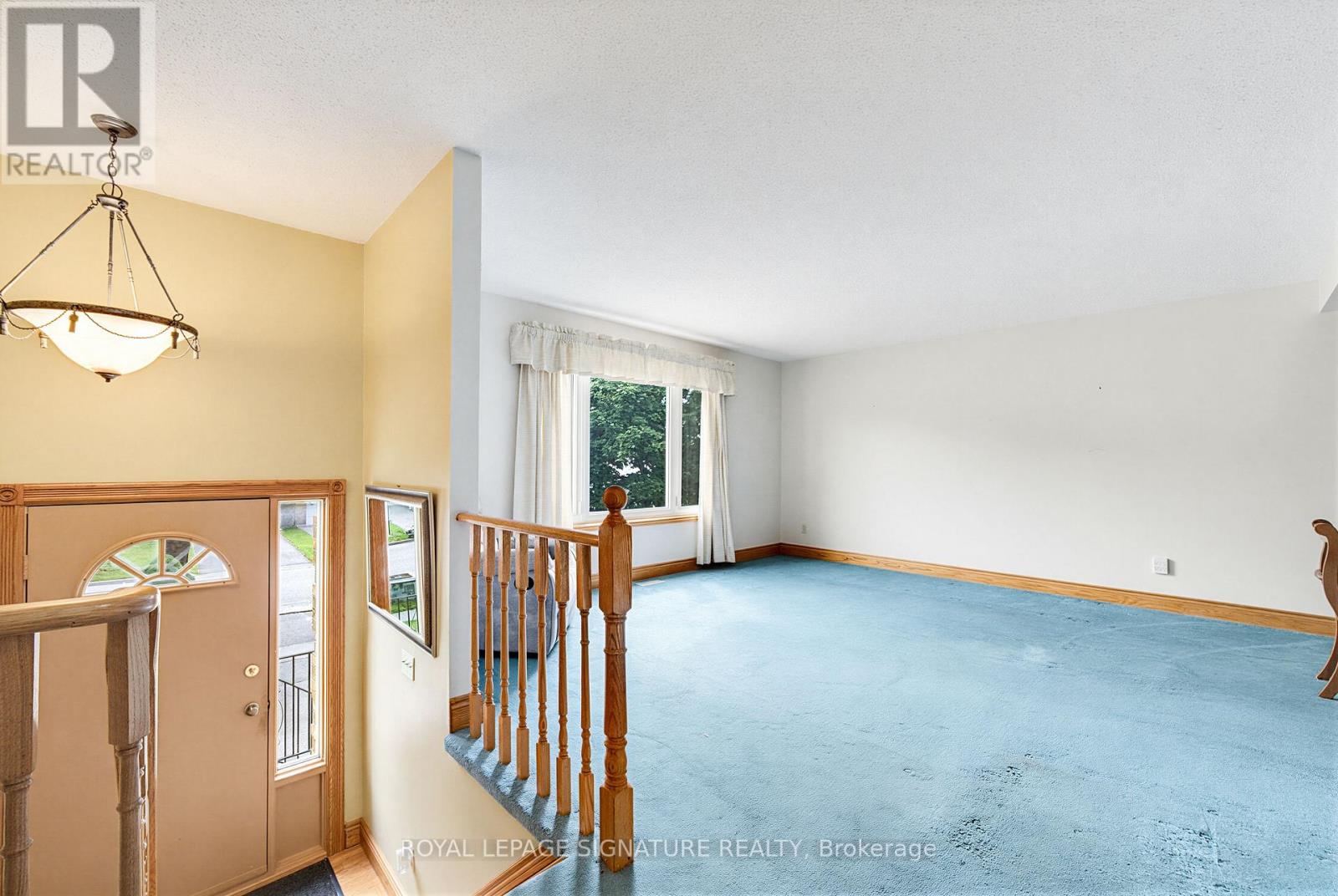 20 Mcfeeters Crescent, Clarington, Ontario  L1C 4G5 - Photo 4 - E13778880