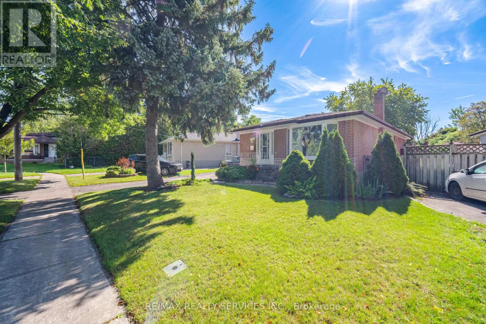 15 Shoreview Drive, Toronto, Ontario  M1E 3R1 - Photo 5 - E13778904