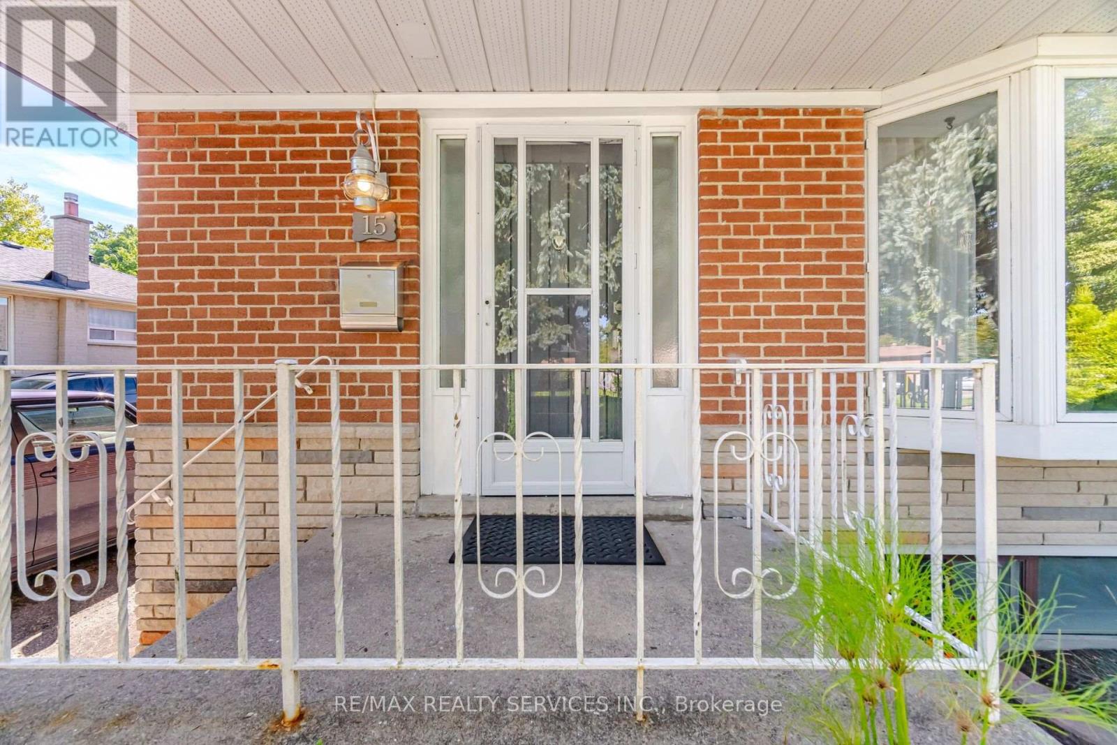 15 Shoreview Drive, Toronto, Ontario  M1E 3R1 - Photo 7 - E13778904