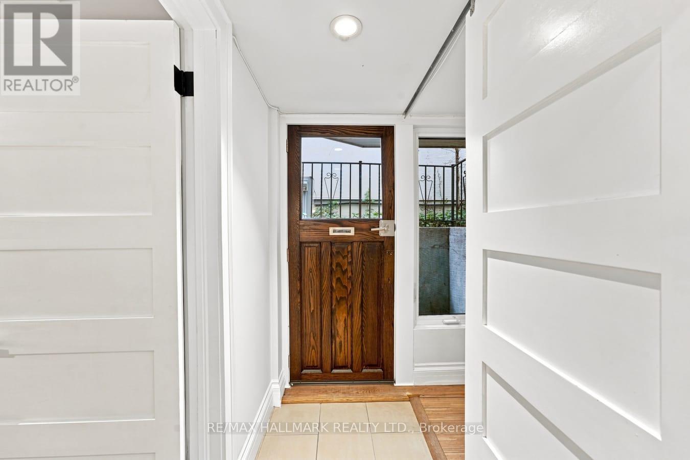 15 Redwood Avenue, Toronto, Ontario  M4L 2S5 - Photo 32 - E13778950