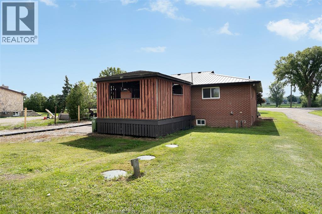 2300 County Rd 12, Essex, Ontario  N8M 2X6 - Photo 9 - 26022427