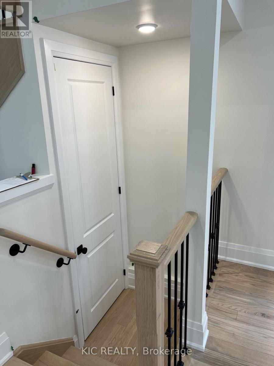 93 Baycroft Boulevard, Essa, Ontario  L3W 0L9 - Photo 20 - N13778846