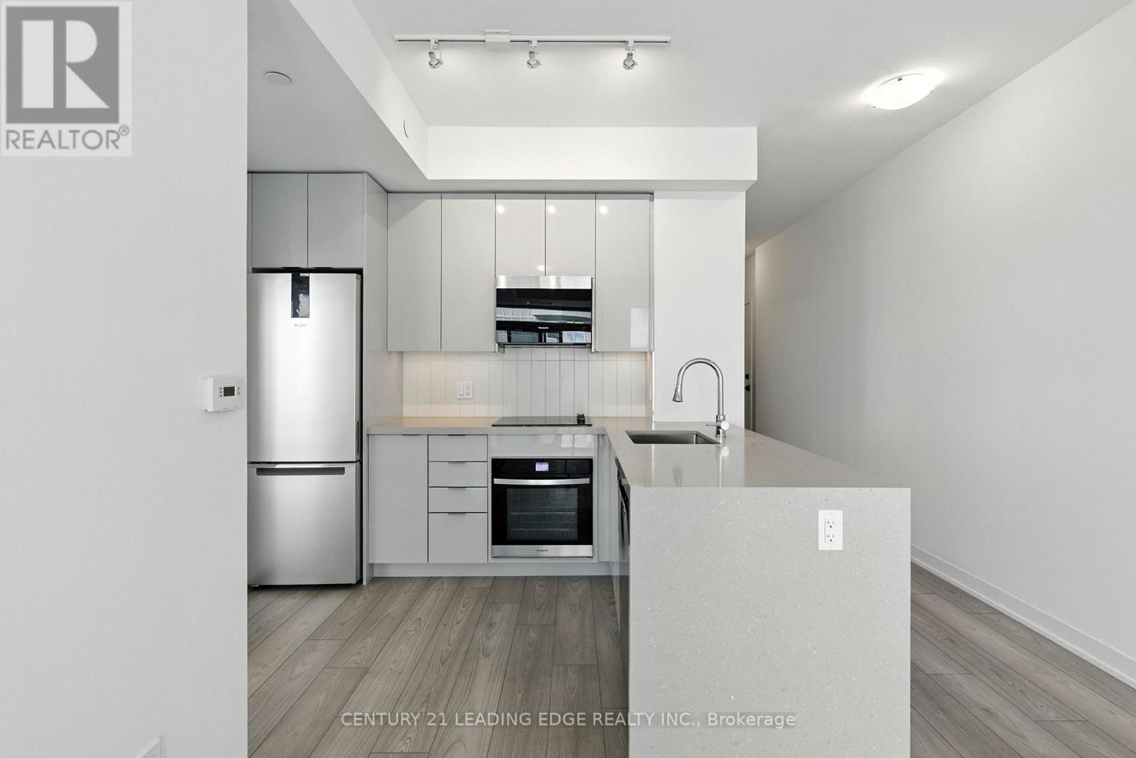 1918 - 10 Abeja Street, Vaughan, Ontario  L4K 0R4 - Photo 2 - N13778890