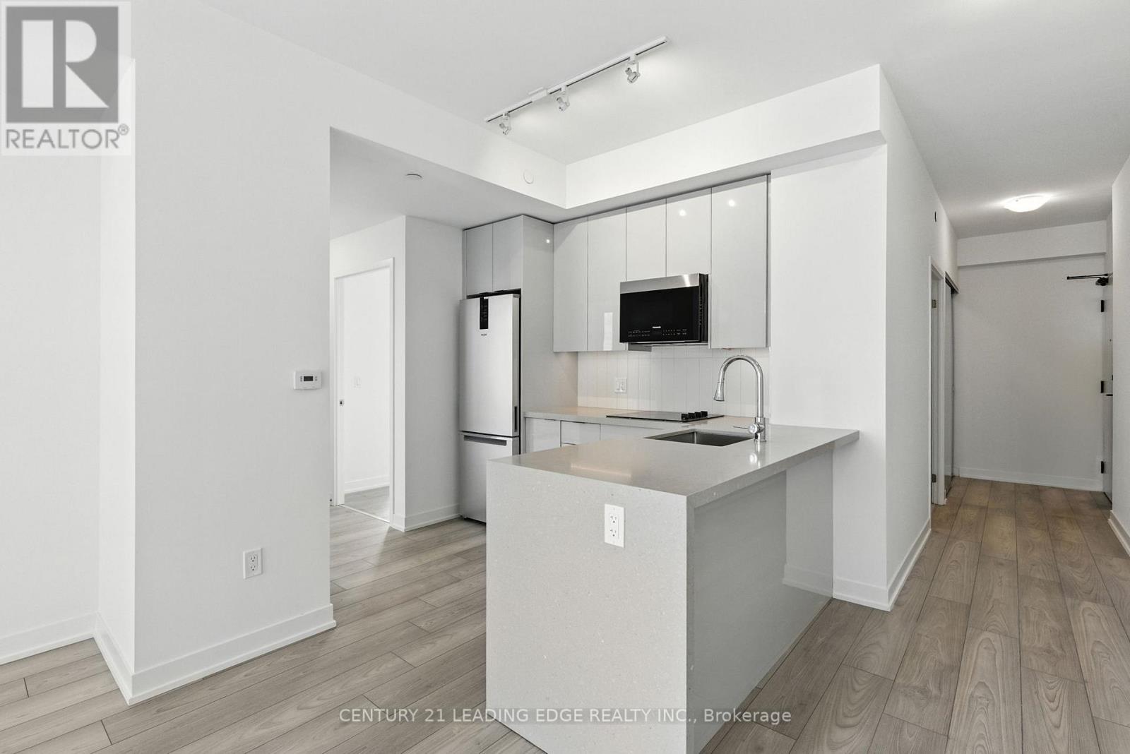 1918 - 10 Abeja Street, Vaughan, Ontario  L4K 0R4 - Photo 4 - N13778890