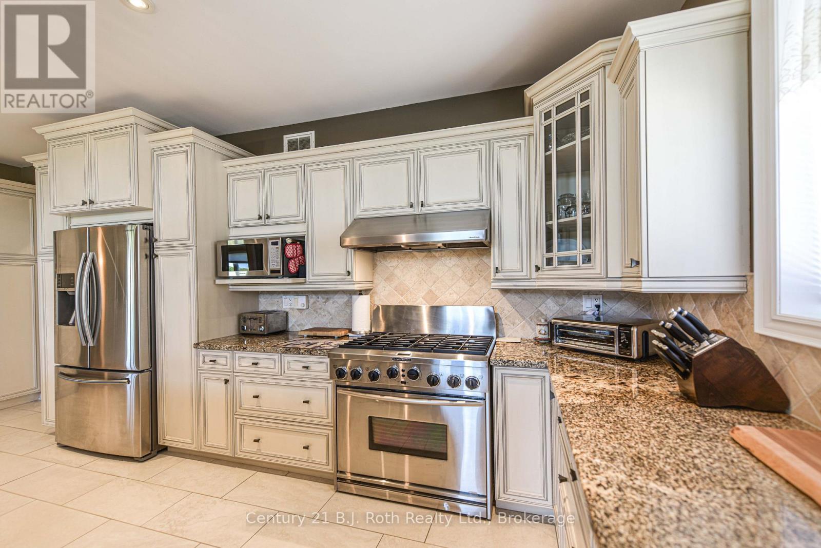 1273 Hawk Ridge Crescent, Severn, Ontario  L3V 0Y6 - Photo 8 - S13778840