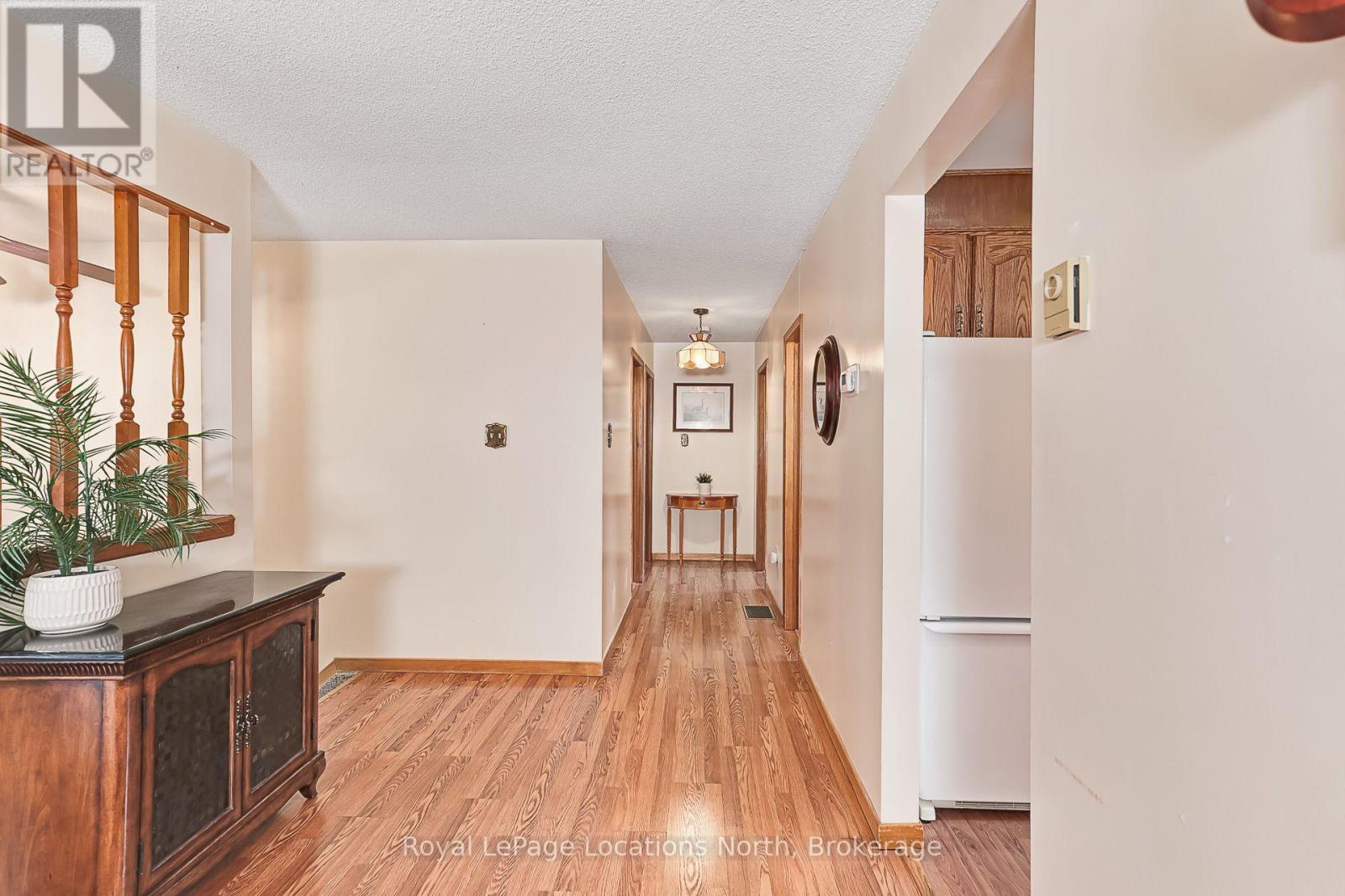 26 Stroud Crescent, Wasaga Beach, Ontario  L9Z 2T5 - Photo 14 - S13778858