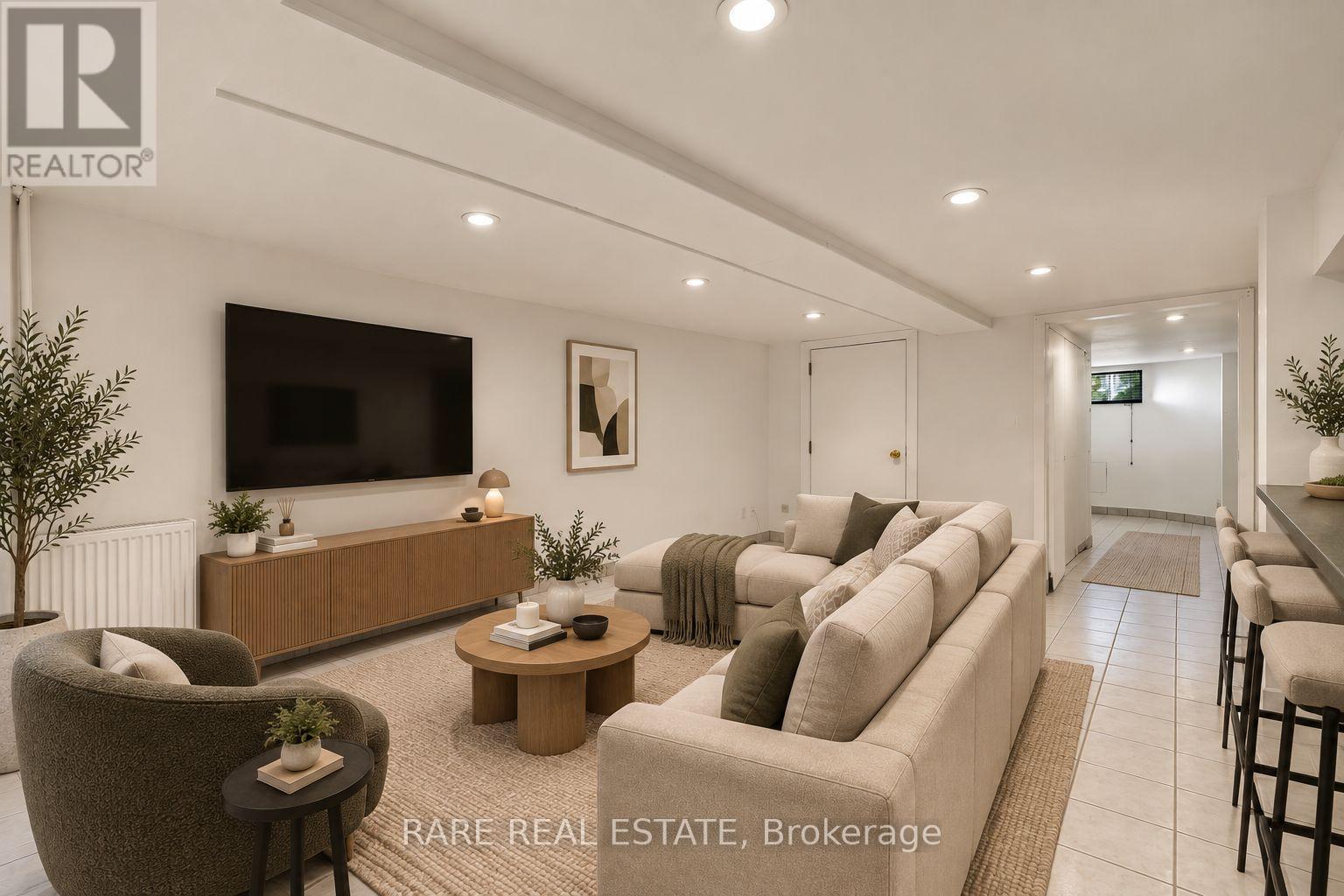 1 - 152 Sunnyside Avenue, Toronto, Ontario  M6R 2P2 - Photo 2 - W13778824