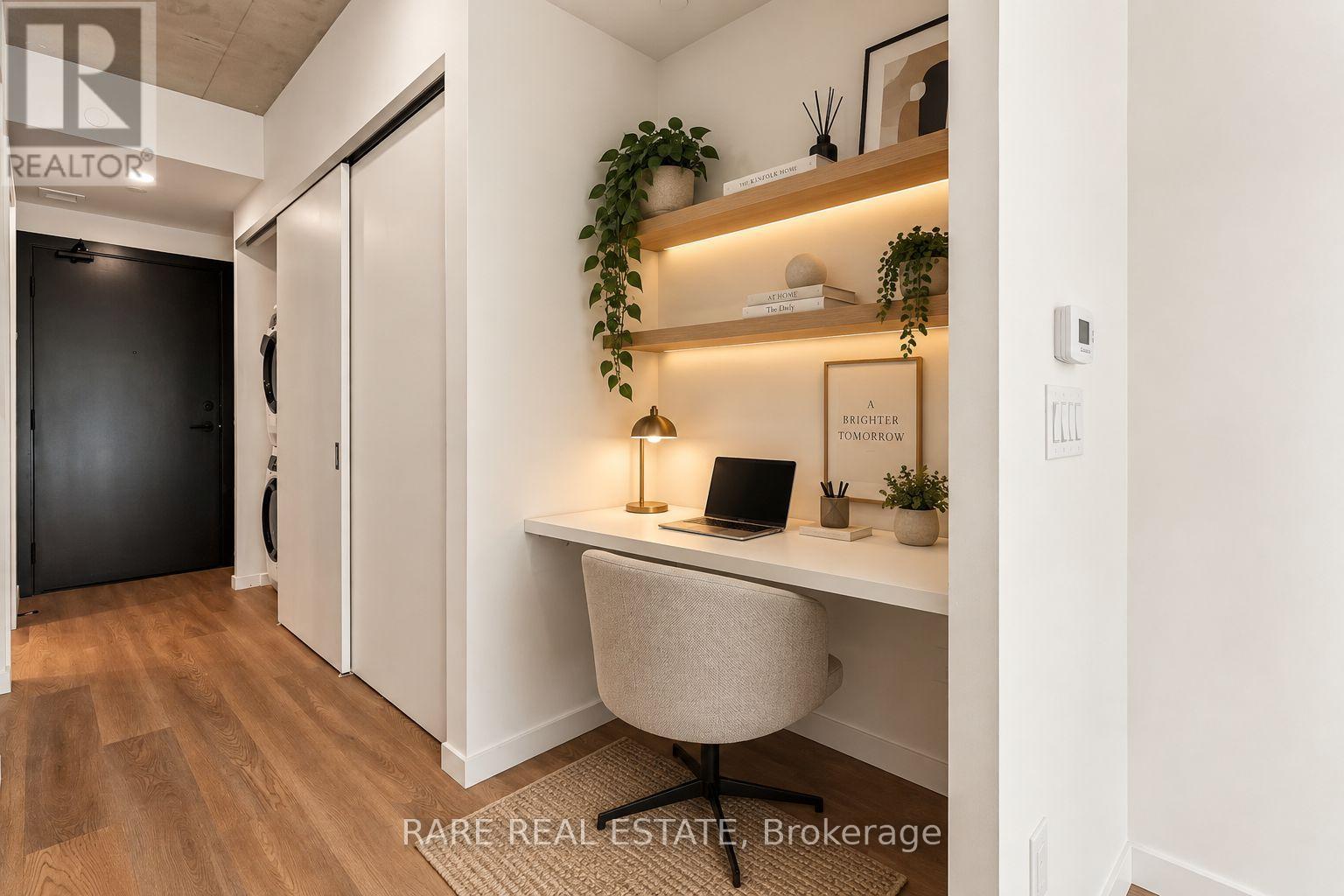 330 - 689 The Queensway, Toronto, Ontario  M8Y 3A6 - Photo 6 - W13778826