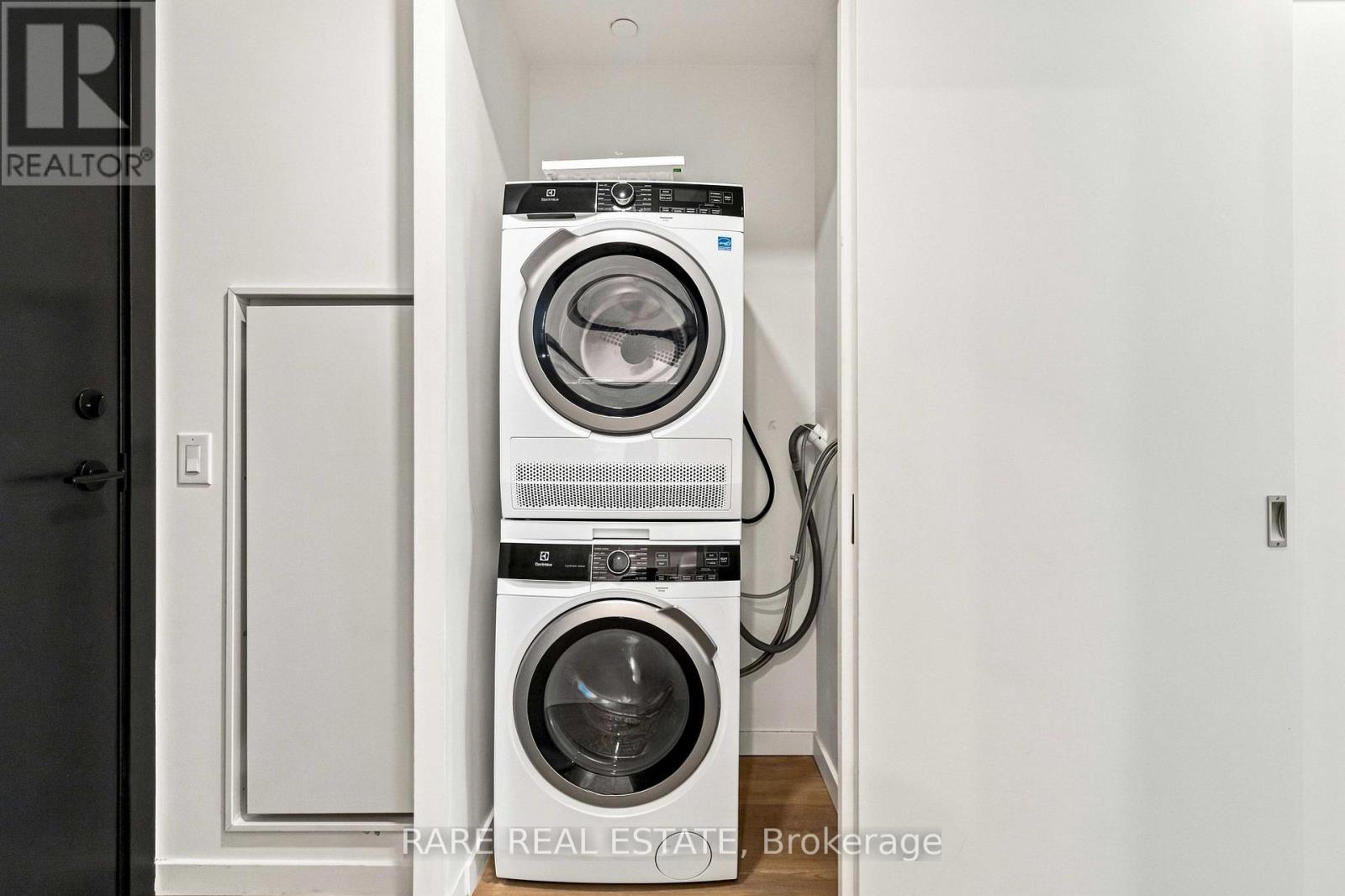 330 - 689 The Queensway, Toronto, Ontario  M8Y 3A6 - Photo 8 - W13778826