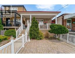 297 GILBERT AVENUE, Toronto, Ontario