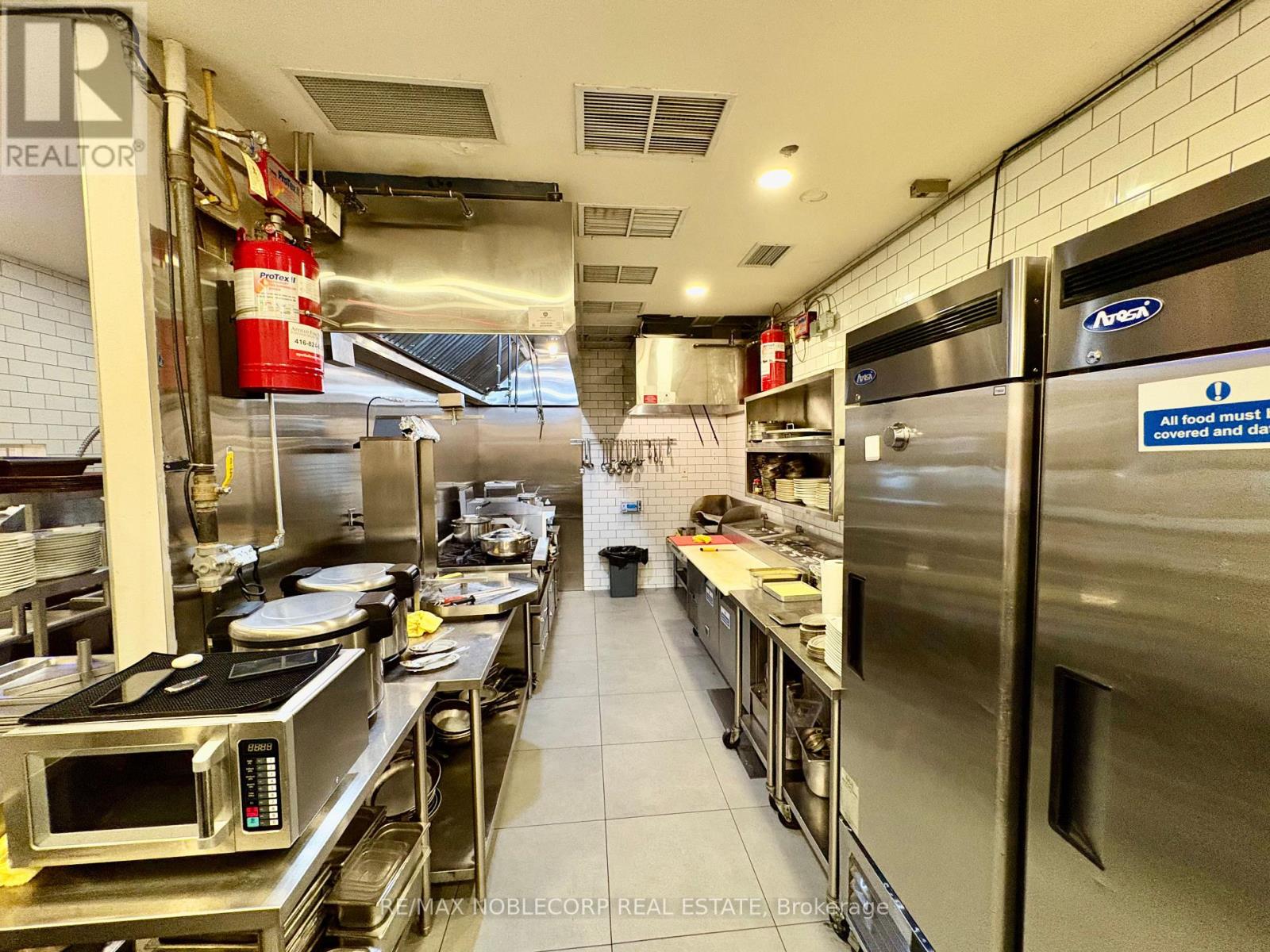 Unit A - 3300 Dufferin Street, Toronto, Ontario  M6A 2T5 - Photo 18 - W13778940
