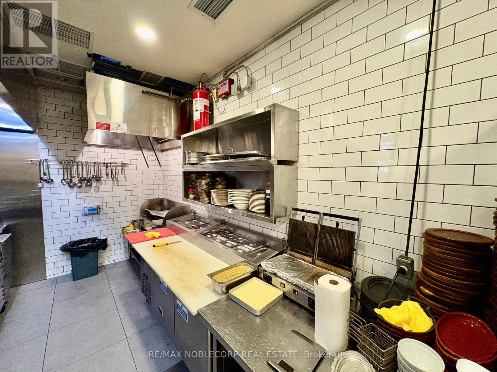 Unit A - 3300 Dufferin Street, Toronto, Ontario  M6A 2T5 - Photo 20 - W13778940