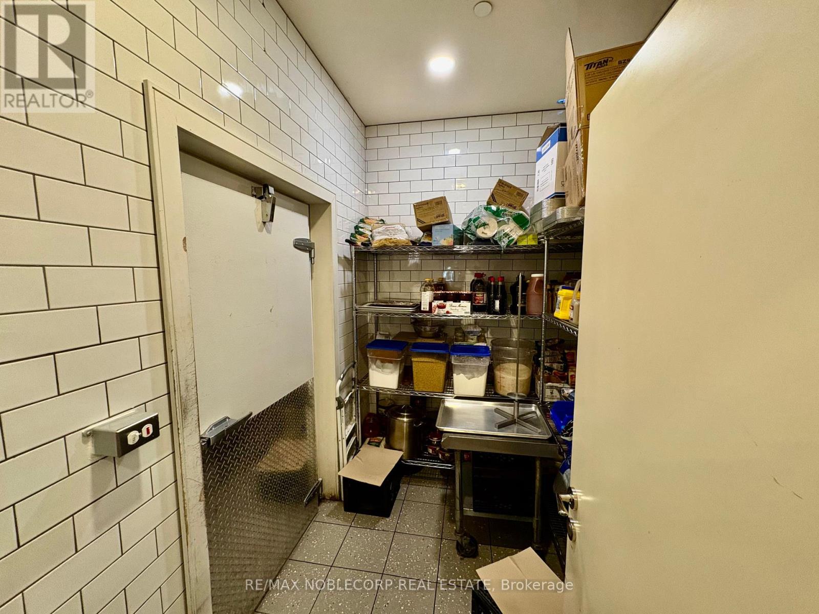 Unit A - 3300 Dufferin Street, Toronto, Ontario  M6A 2T5 - Photo 22 - W13778940